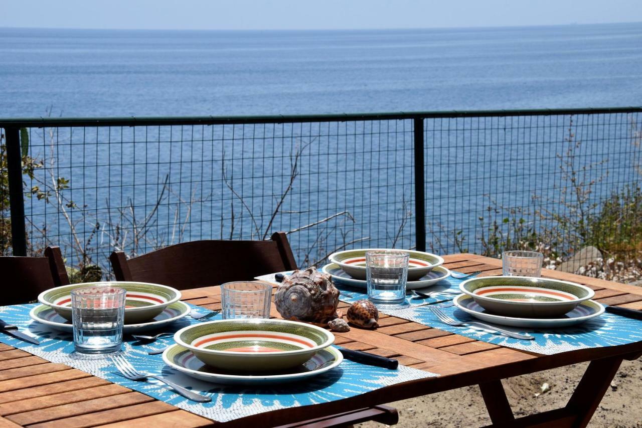 Riviera Degli Eucalipti - Cottage In Riva Al Mare 아치레알레 외부 사진