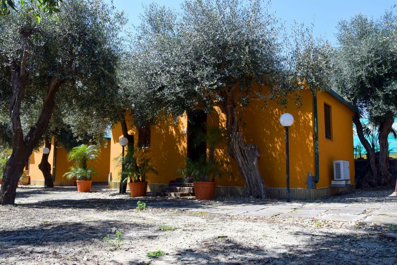 Riviera Degli Eucalipti - Cottage In Riva Al Mare 아치레알레 외부 사진