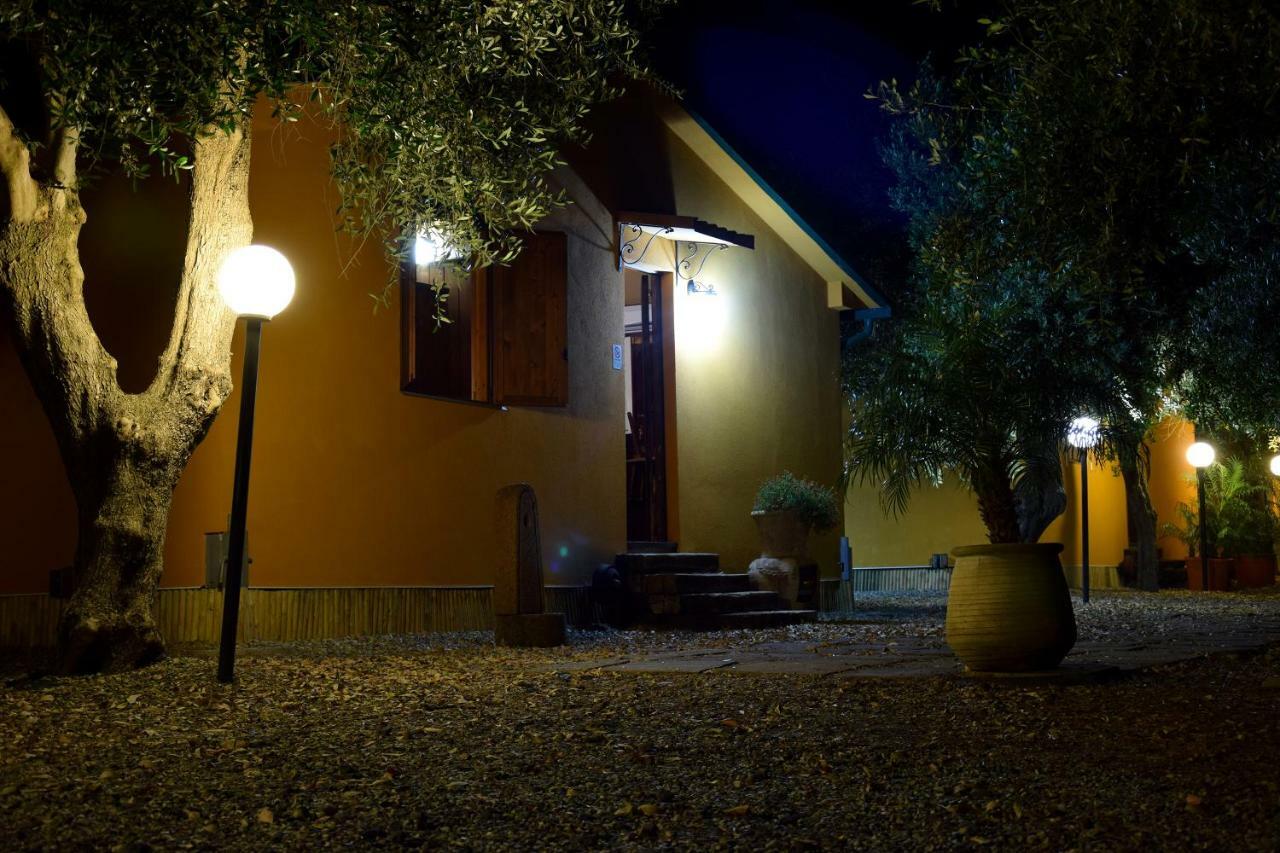 Riviera Degli Eucalipti - Cottage In Riva Al Mare 아치레알레 외부 사진